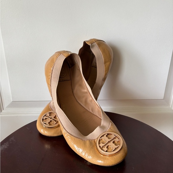 Tory Burch Tan Caroline Ballet Flats with Leather Sole Size 8 - Picture 4 of 5